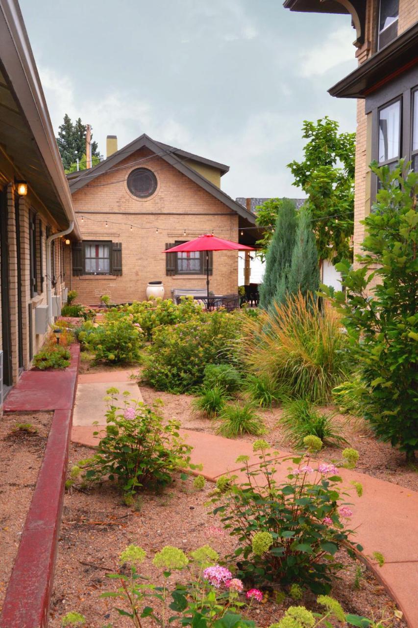 The Crest Motel Sterling Exterior photo